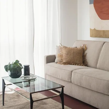Joie Bargue Apartment *